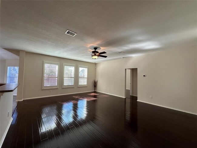 Building Photo - 1707 Magnolia Lake Ln