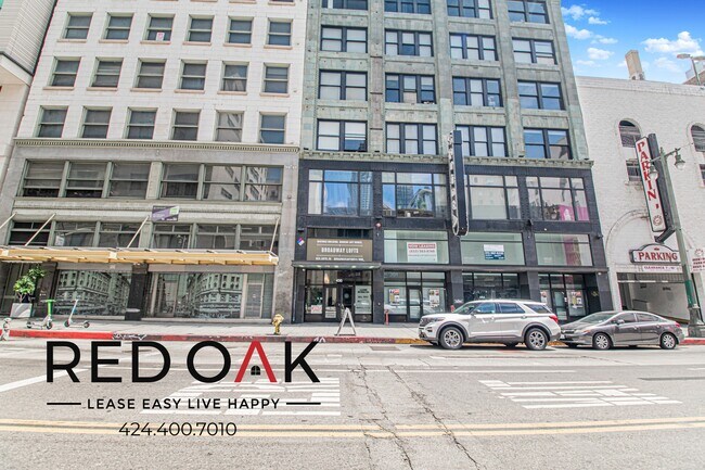 Building Photo - 430 S Broadway