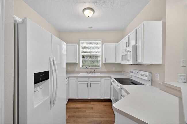 Building Photo - 11047 Black Swan Ct