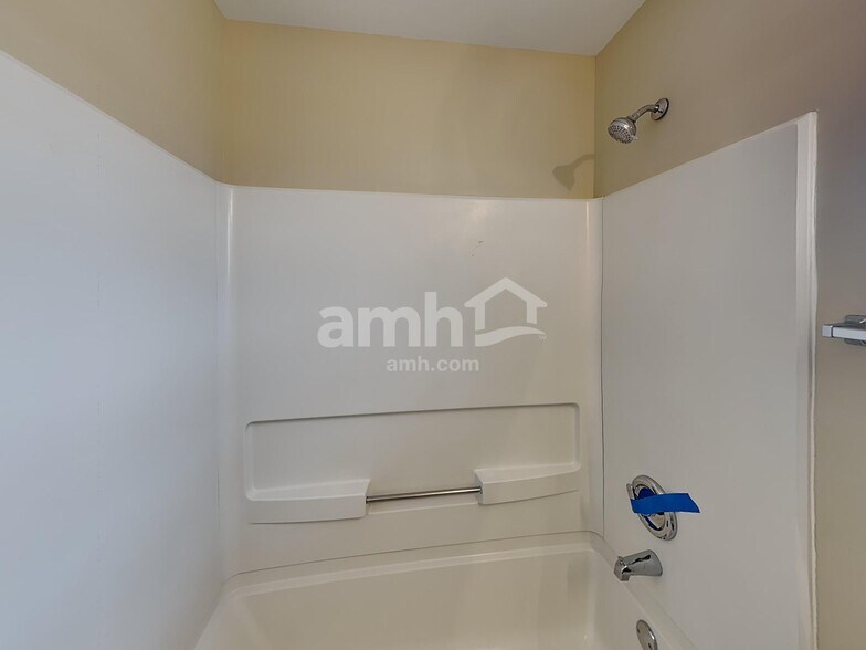 Building Photo - 3103 Meadowsedge Ln