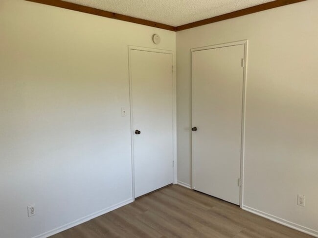 Building Photo - Cozy 3 Bedroom House for Rent (Available 6.10.26)