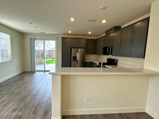 Building Photo - 7145 Owl Vw Dr