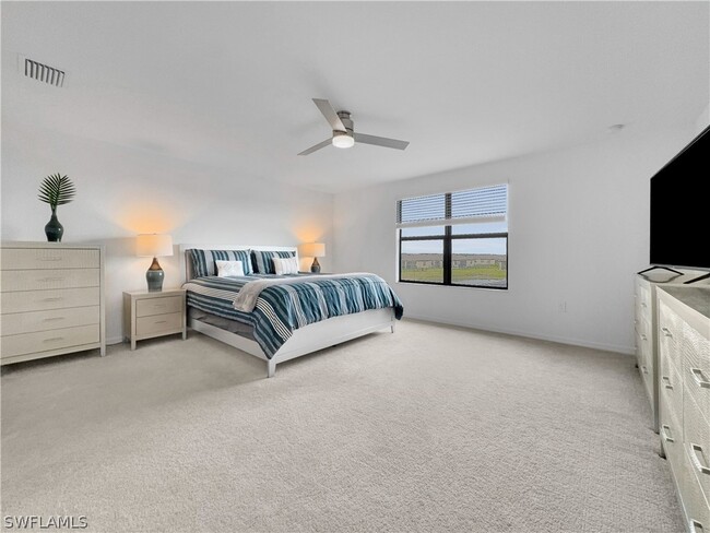 Building Photo - 3319 Menores Wy