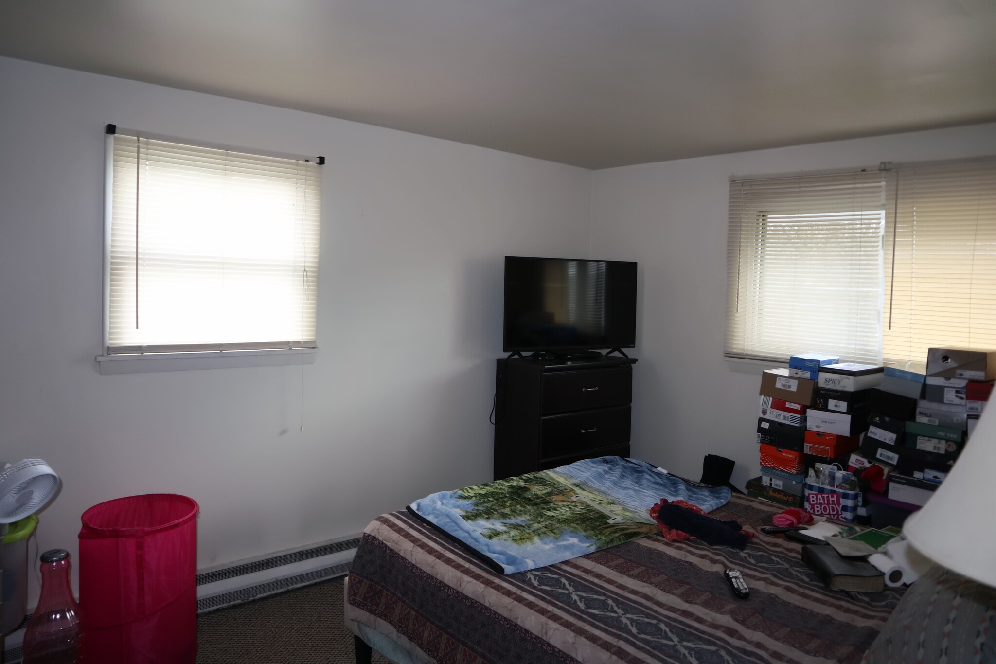 Building Photo - 198 Ellsworth St