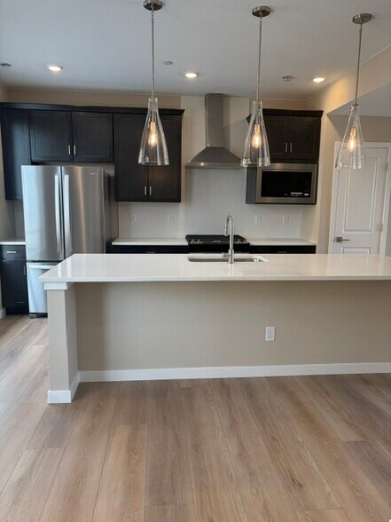 Building Photo - 1614 Park Ln