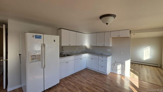 Building Photo - 882 NY-52