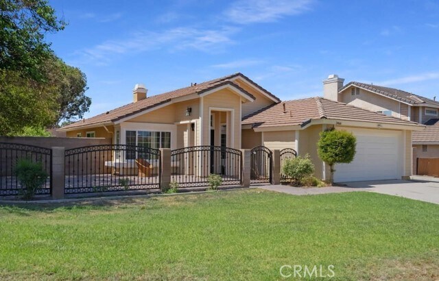 Primary Photo - 3466 Castaic St