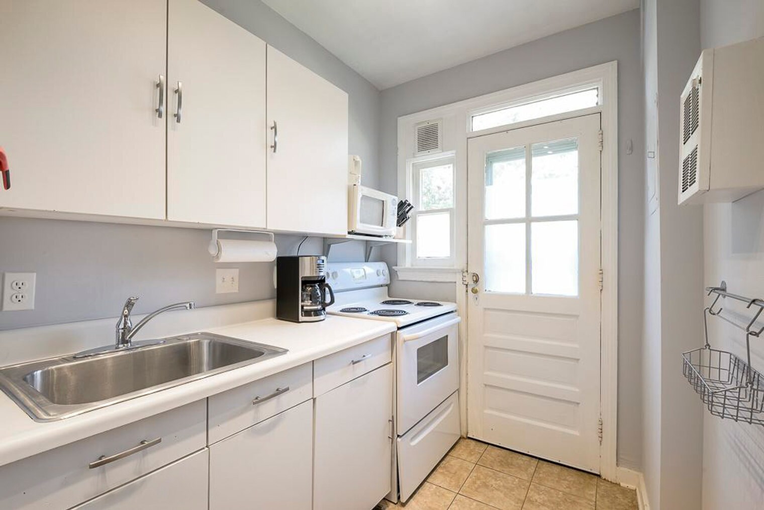 Building Photo - 4 Ashby St