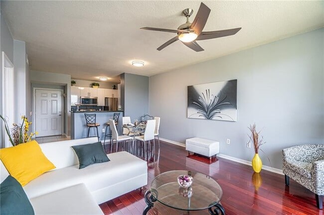 Building Photo - 2421 NE 65th St