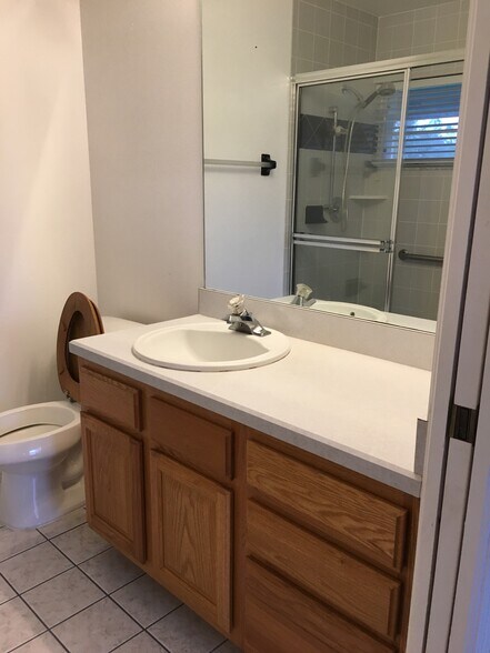 Bathroom - 20110 Ralston St