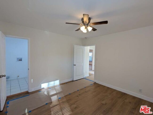 Building Photo - 3966 S Victoria Ave