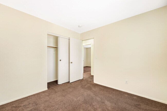 Building Photo - Modern Southwest Las Vegas Home with Fresh Upgrades & Inviting Open Layout!