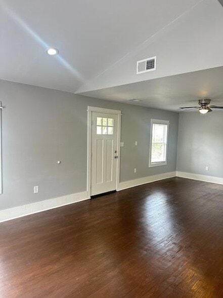 Building Photo - 860 Harle Ave NW