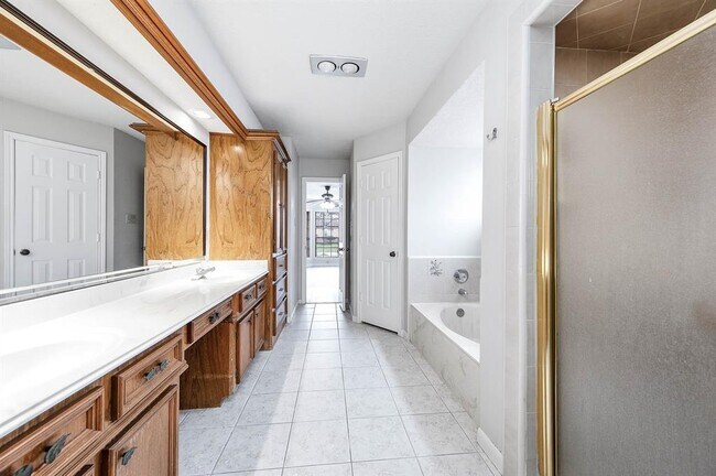 Building Photo - 12203 Normont Dr