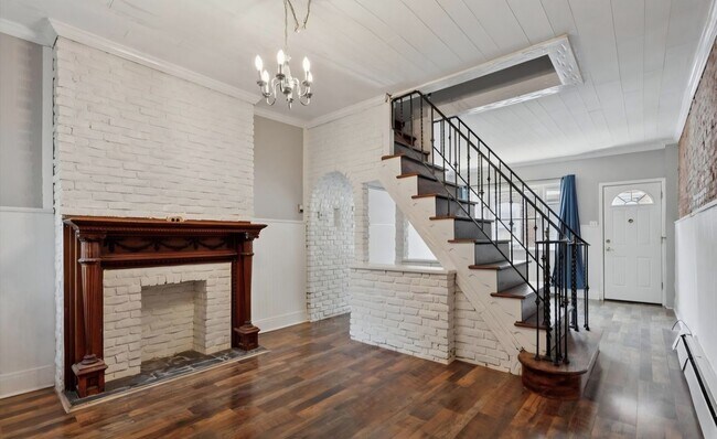 Building Photo - 3019 Tilton St