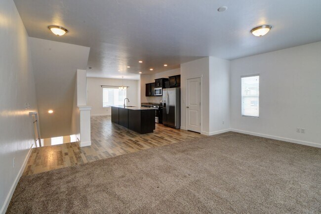 Building Photo - 14778 S Rising Star Ln