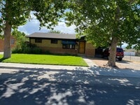 Building Photo - 1600 N 17th St