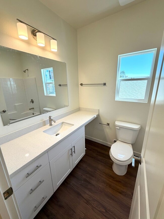 Building Photo - Brand New 2 Bedroom 1 1/2 Bath Townhouse!!!  Move in Special!! $1000 off 1st Month's Rent!!