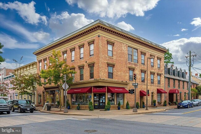 Primary Photo - Wonderful Condo in Downtown Frederick