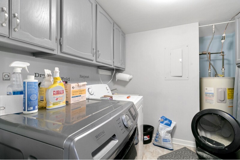 Building Photo - 11045 Theresa Cir