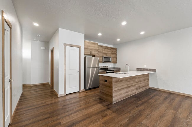 Building Photo - Thayer Cottages