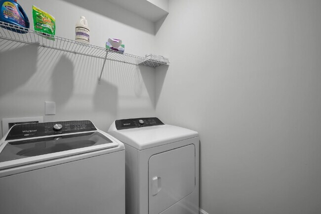 Building Photo - Beautiful home located in The Commons subdivision