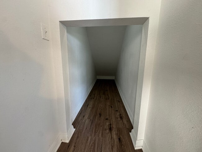 Building Photo - Spacious 4-Bedroom Home with 3 Full Baths in Whispering Trails – Pet Friendly!