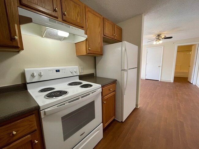 Building Photo - 96 Powers St