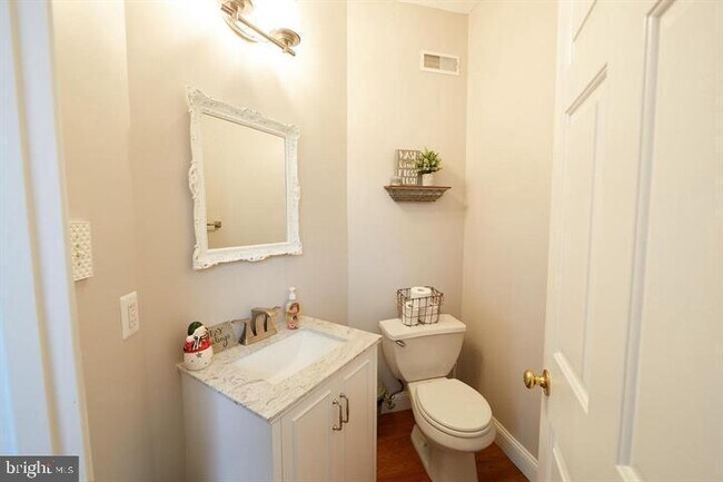 Building Photo - 2105 Northridge Way