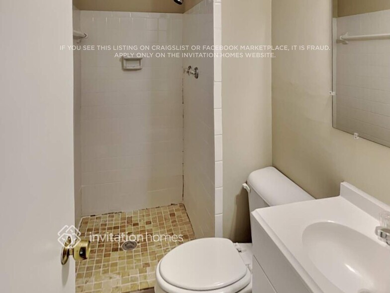 Building Photo - 3934 Ensign Ct