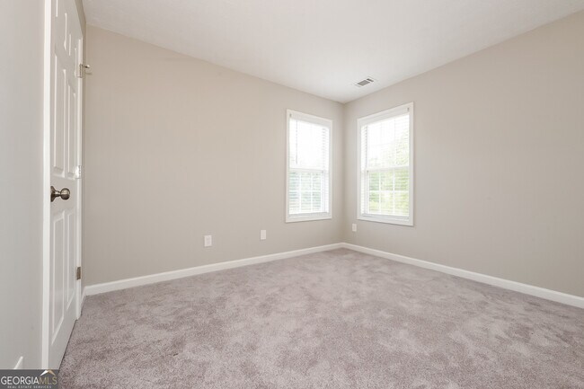 Building Photo - 144 Leguin Forest Dr