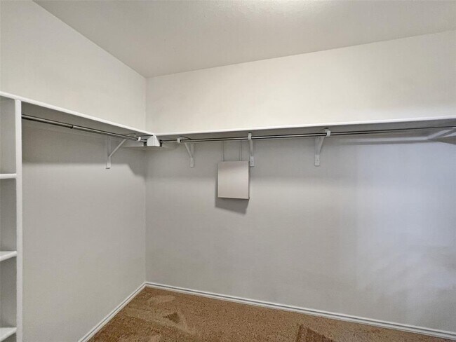 Building Photo - 2107 Outpost Dr