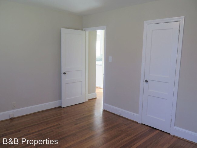 Building Photo - 2324-2326 Lyon St