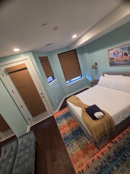 Building Photo - 539 McKean St