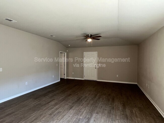 Building Photo - 3214 Electra Dr