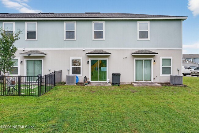 Building Photo - 12784 Veterans Ct