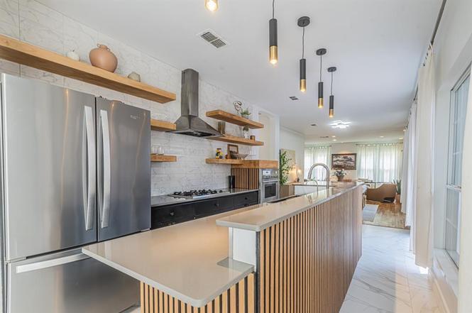 Building Photo - 5332 El Campo Ave