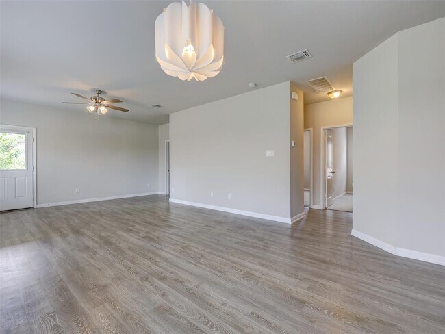 Building Photo - 2028 Birkby Ct