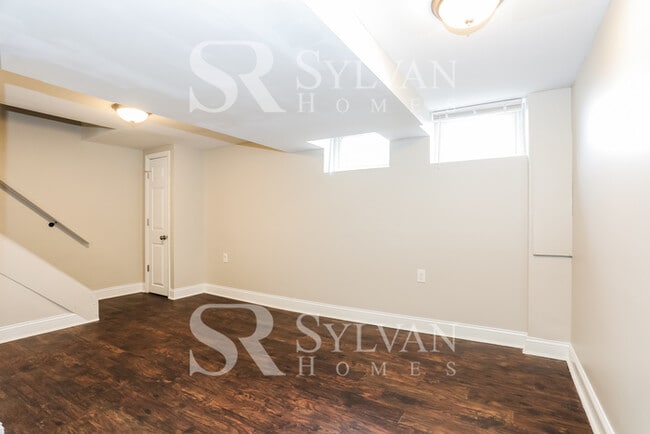 Building Photo - At Last, This Is What You Have Been Searching For!