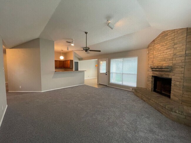 Building Photo - CUTE 3 BEDROOM HOME ON CUL-DE-SAC WITH LARGE BACK YARD*FRESH INTERIOR PAINT*2 CAR GARAGE*FIREPLAC...