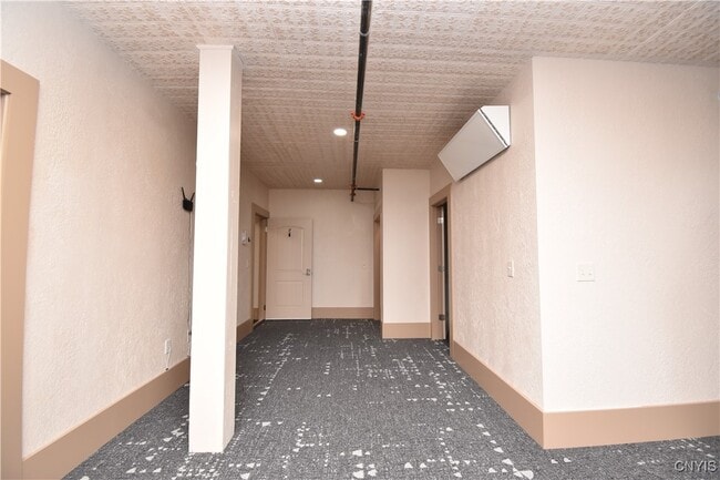 Building Photo - 152 Court 5 Ct