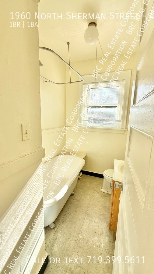 Building Photo - 1960 Sherman St