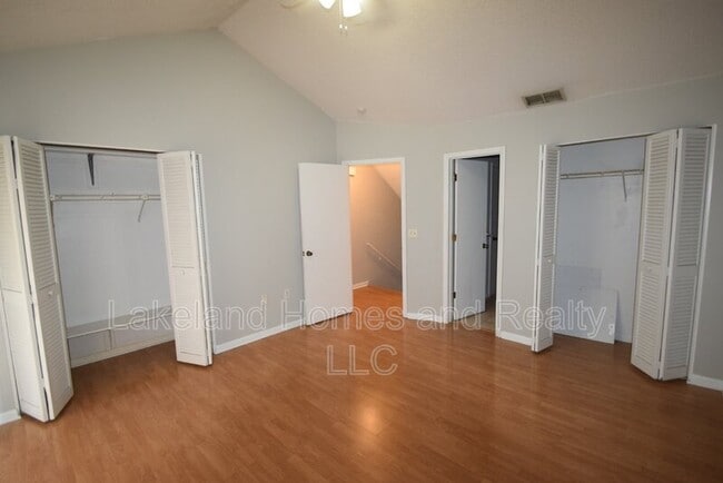 Building Photo - 450 Market Square E