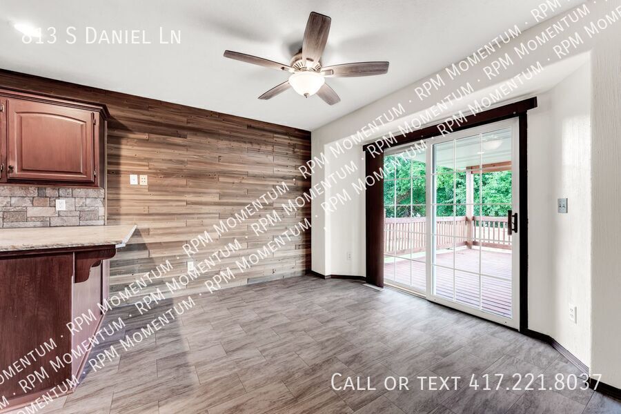 Building Photo - 813 Daniel Ln