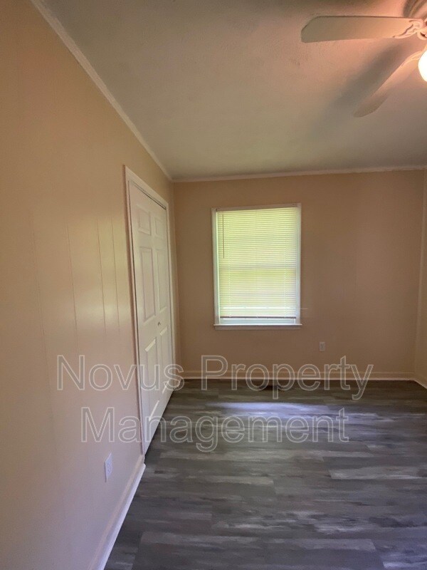 Building Photo - 40 Gees Ln