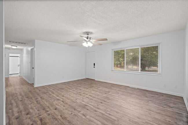 Building Photo - 442 S Monte Vista Ave