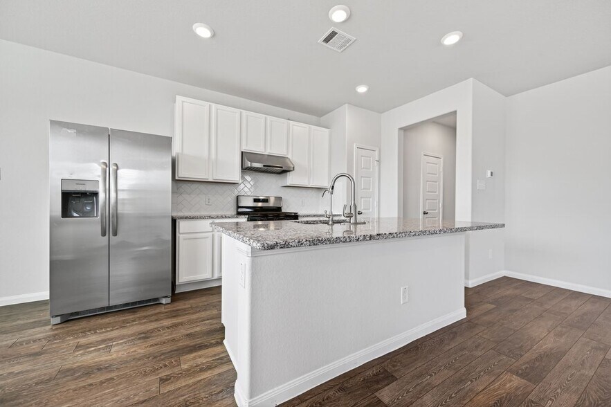 Building Photo - 3903 Giorgio Pastel Pl