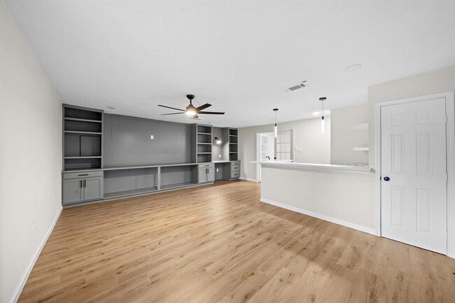Building Photo - 7630 Mosside St
