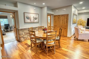Building Photo - 3700 W Black Oak Loop