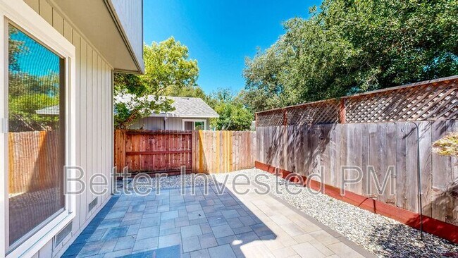 Building Photo - 57 Okelly Way